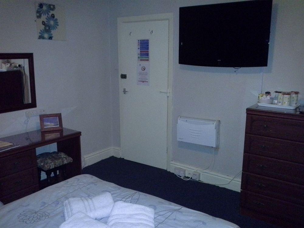 The Trentham Hotel Blackpool Bagian luar foto