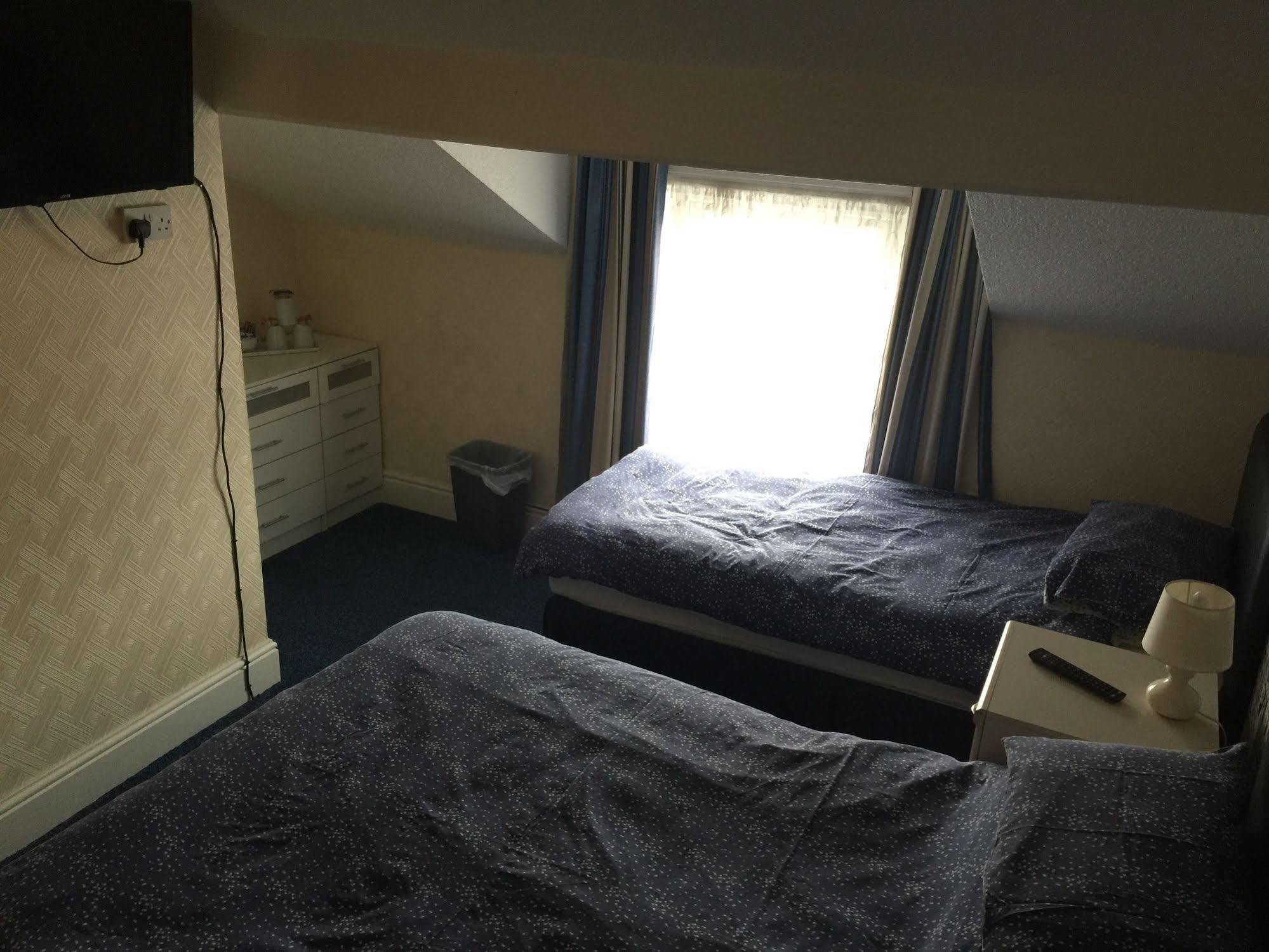 The Trentham Hotel Blackpool Bagian luar foto